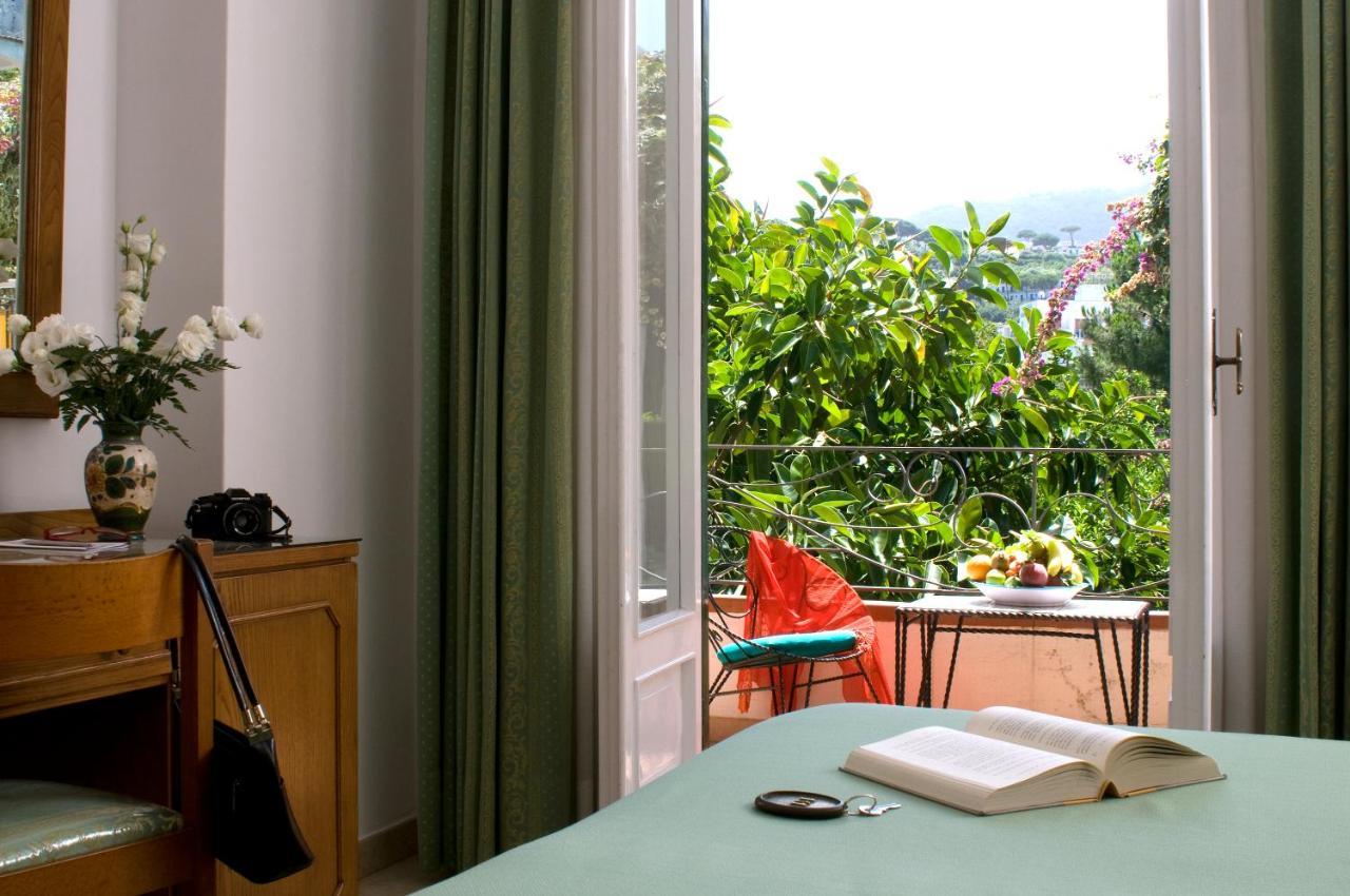 Hotel Villa Angelica Lacco Ameno  ภายนอก รูปภาพ