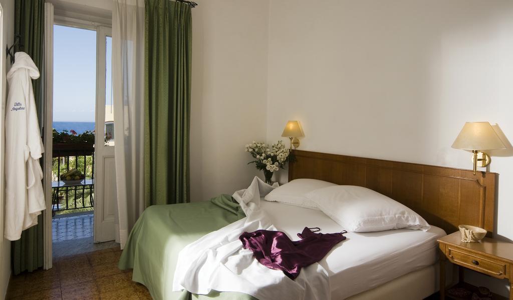 Hotel Villa Angelica Lacco Ameno  ภายนอก รูปภาพ