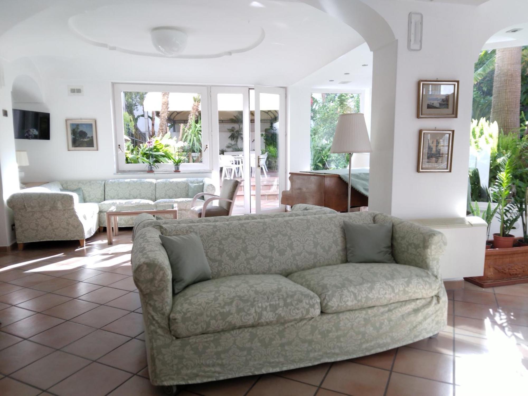 Hotel Villa Angelica Lacco Ameno  ภายนอก รูปภาพ