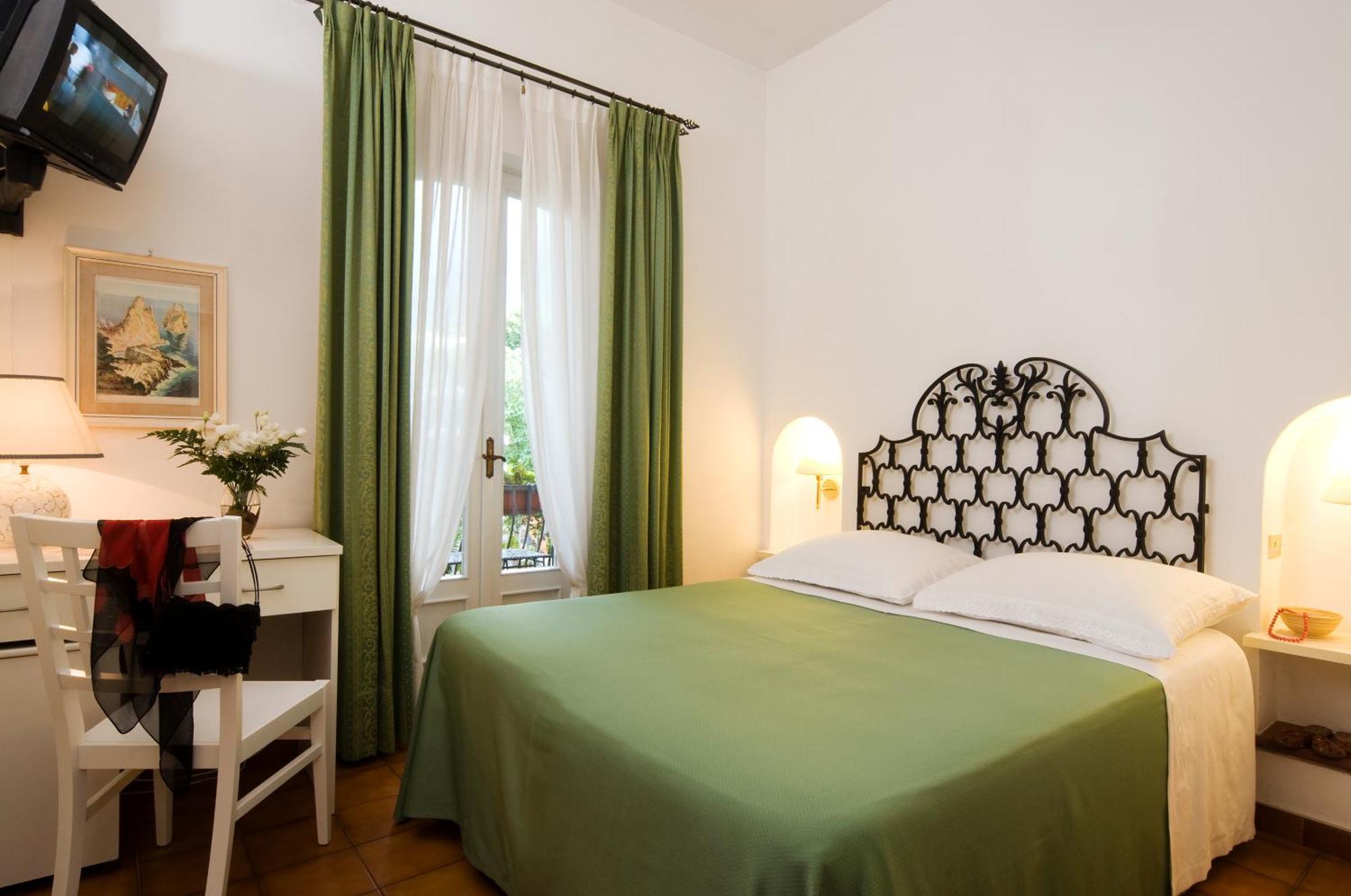 Hotel Villa Angelica Lacco Ameno  ภายนอก รูปภาพ