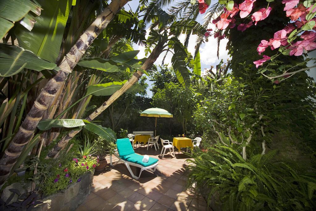 Hotel Villa Angelica Lacco Ameno  ภายนอก รูปภาพ